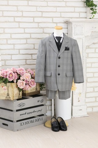 男の子スーツ J7 1 姫路の振袖 袴 ドレス レンタルは山陽百貨店4f貸衣装マリリンハウス